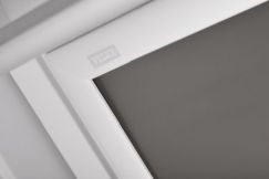 Verdunkelungsrollo white line Grau 66 cm x 118 cm VELUX INTEGRA® elektrisch automatisiert ausschliesslich mit io-homecontrol®-Steuerungssystemen (ab Juni 2006) kompatibel